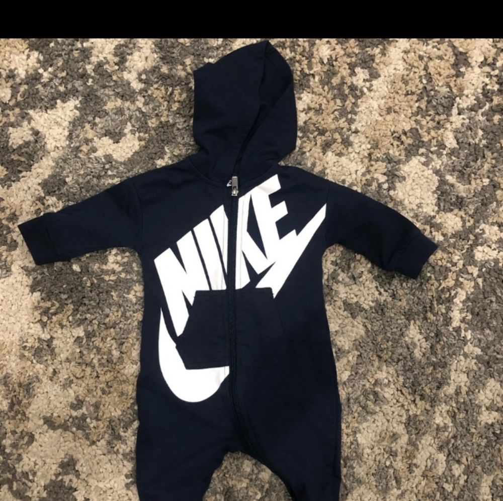 Nike onesie navy blue size 6 months